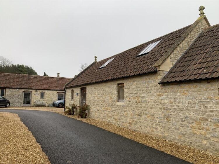 Office suite for sale in Greenway Farm Business Park, Bristol measuring 600 sq ft Photo 2