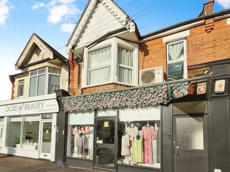 Mixed-use investment property in Westcliff on Sea with shop and two-bedroom flat available Photo 2