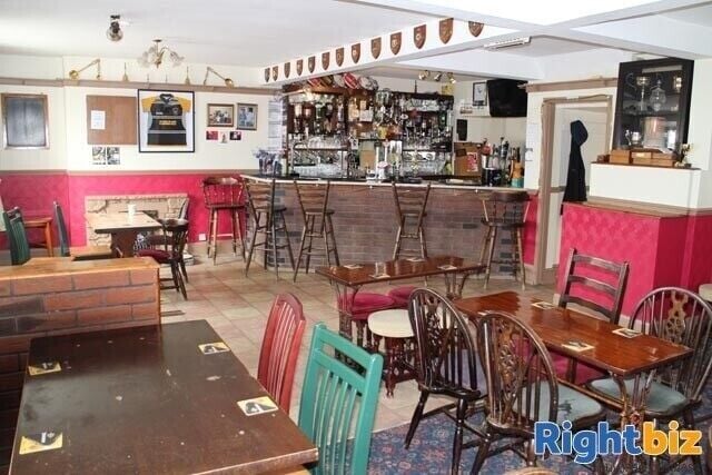 Prime Free House Property on Main Road in Powys with Large Living Accommodation Photo 2