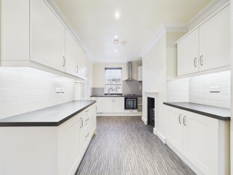 Grade II Listed Georgian Building for Sale in Hotwells, Bristol with Redevelopment Potential Photo 2