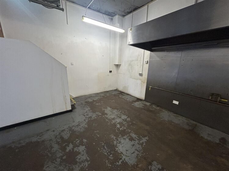 Restaurant premises for sale in Bristol, 1,000 sq ft over ground and first floors Photo 2