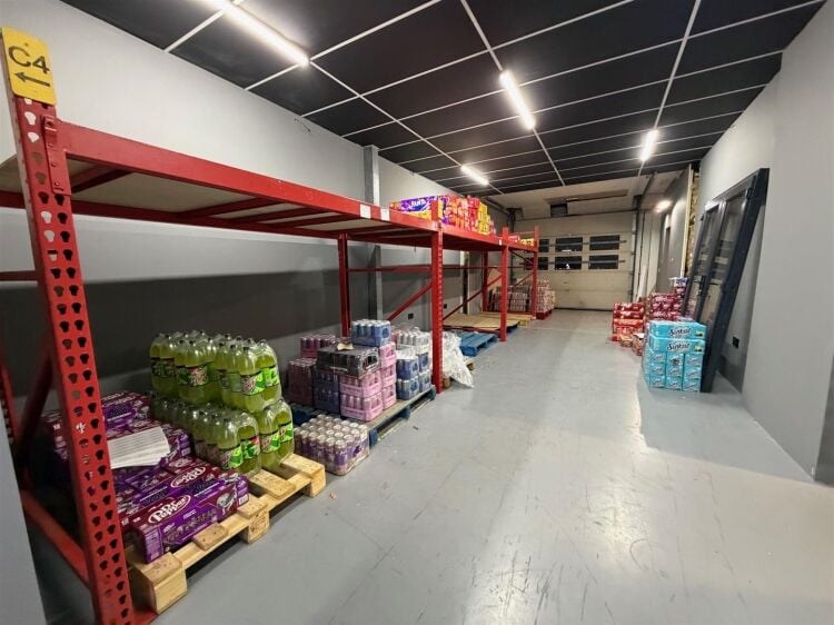 Modern two-storey commercial unit with workshop and offices in Bristol Photo 2
