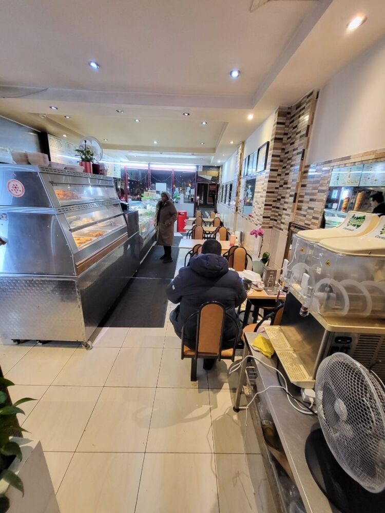 Very Long Running Fried Chicken and Kebab shop Business for Sale in Crouch End/ North London: with REF: CS0781 Photo 2