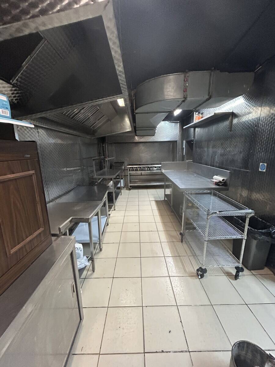 Dark Kitchen Photo 2