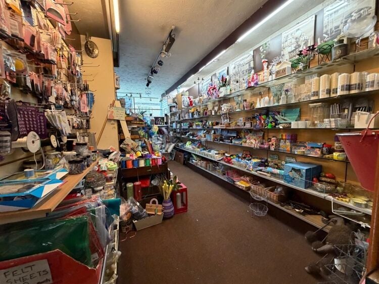 Mixed-use investment property in Bristol with retail unit and two residential flats available. Photo 2