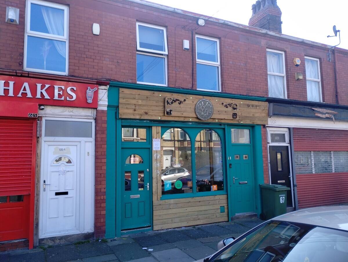 Freehold Investment Property in Wallasey with Café and Self-Contained Flat Available Photo 2