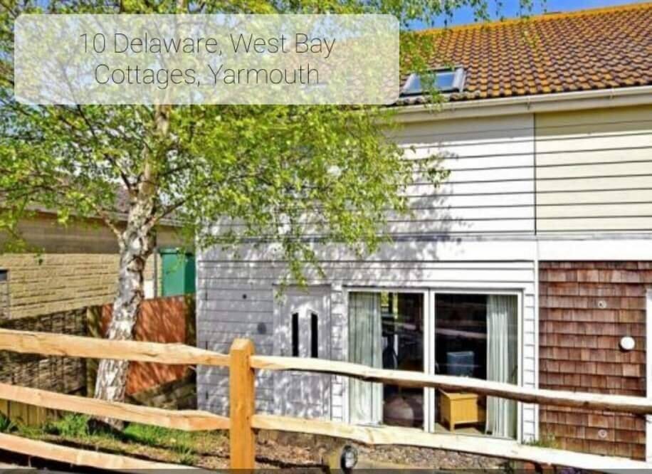 2-Bedroom Holiday Cottage for Sale in Yarmouth, Isle of Wight with Gardens and Parking Photo 3