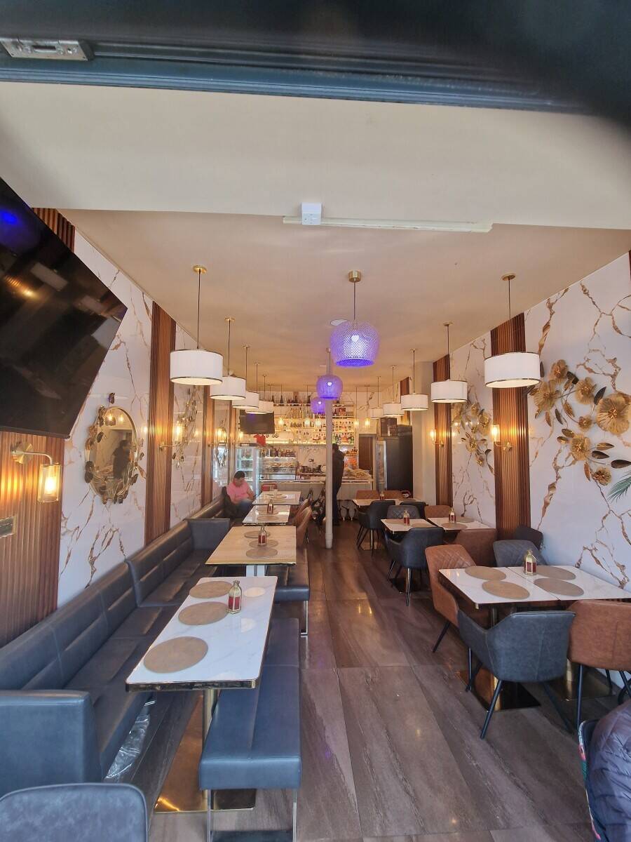 Café Restaurant with Shisha Terrace and Alcohol License in Prime Kilburn Location Photo 2