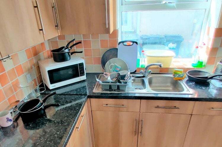 Substantial Detached HMO with 100ft Garden in Bournemouth, Dorset Photo 2