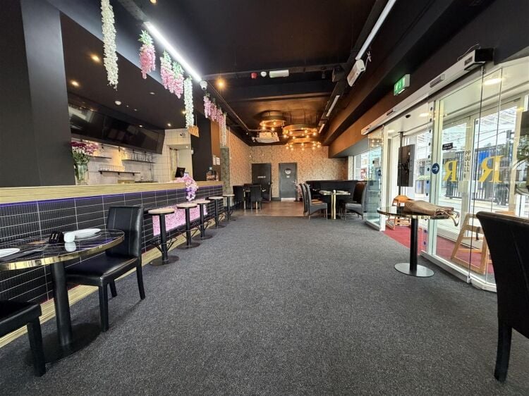 Ground floor restaurant for sale in Yate, Bristol with open dining area and kitchen space. Photo 2