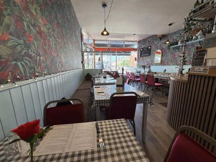 A well presented and fully fitted cafe/restaurant of approximately 725 sq ft located on wells road, knowle. the premises is arranged as front customer Photo 2