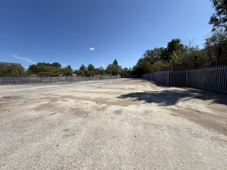 Hardstanding yard spaces for sale in Bristol ranging from 3,868 to 21,065 sq ft Photo 2