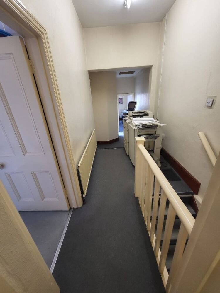 Ground-floor commercial unit available in Wembley for retail, grocery, showroom, or café use Photo 2