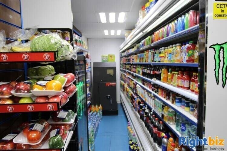 Freehold Store and 2-Bed Upper in Busy Luton Location, Currently Rented Photo 2