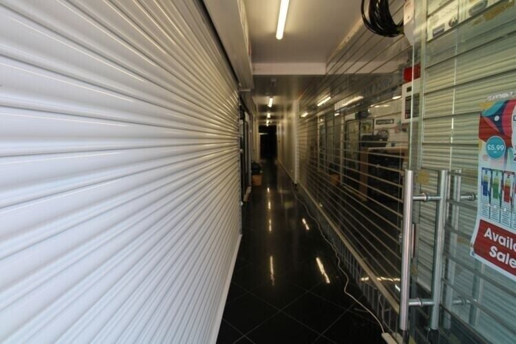 Six Spacious Units Available in Luton, Bedfordshire - Act Fast! Photo 2