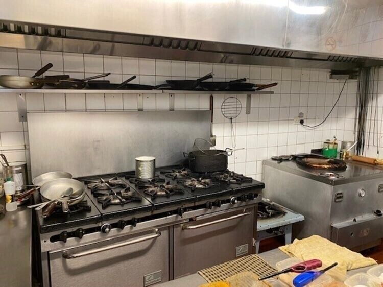 Freehold Restaurant with A3 Consent and Accommodation in Acocks Green, Birmingham Photo 2