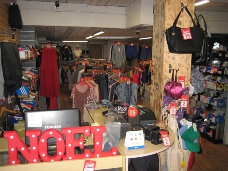Prime Freehold Investment Property with Retail Showroom in Newquay Town Centre Photo 2