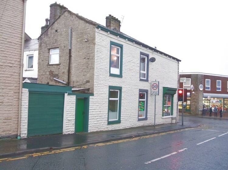 Prime Main Road Investment Property Available in Rishton, Lancashire Photo 2
