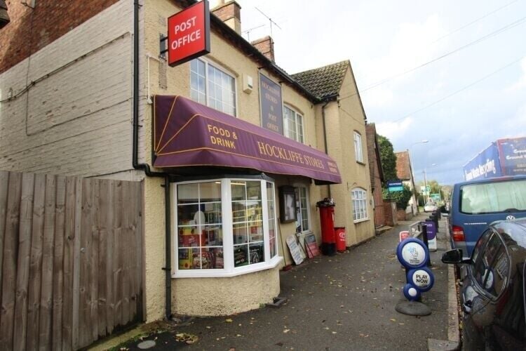 Prime Business Opportunity on Watling Street in Hockcliffe, Bedfordshire Photo 2