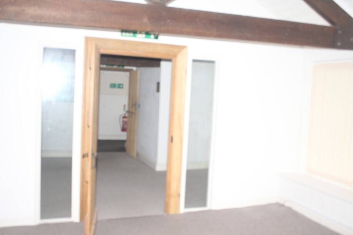 To Let Warehouse / Works with Offices 4500 sq feet in Glossop Photo 2