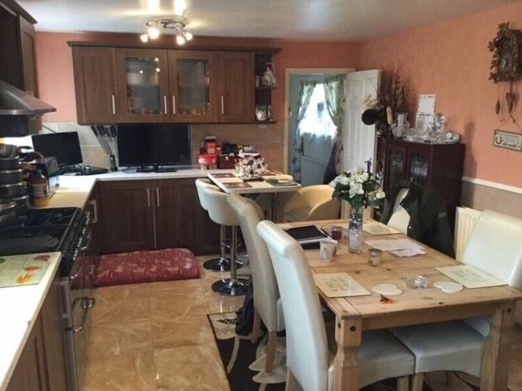 Prime Freehold Investment Property in Ludlow Shropshire with High Rental Potential Photo 2