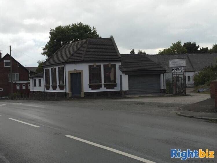 Old Bank Building in Runcorn, Cheshire - Prime Location for Micro Pub or Retail Conversion Photo 2