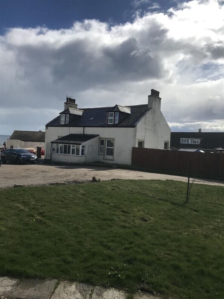 Freehold Estate with Residential and Commercial Development Opportunity in Peterhead, Aberdeenshire Photo 2