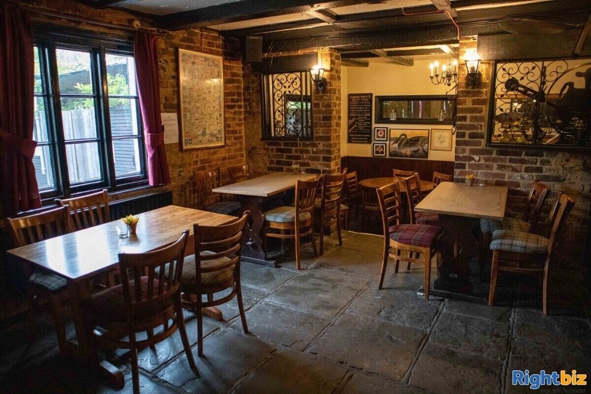 Profitable Pub Near Large Housing Project in West Sussex For Sale Photo 2