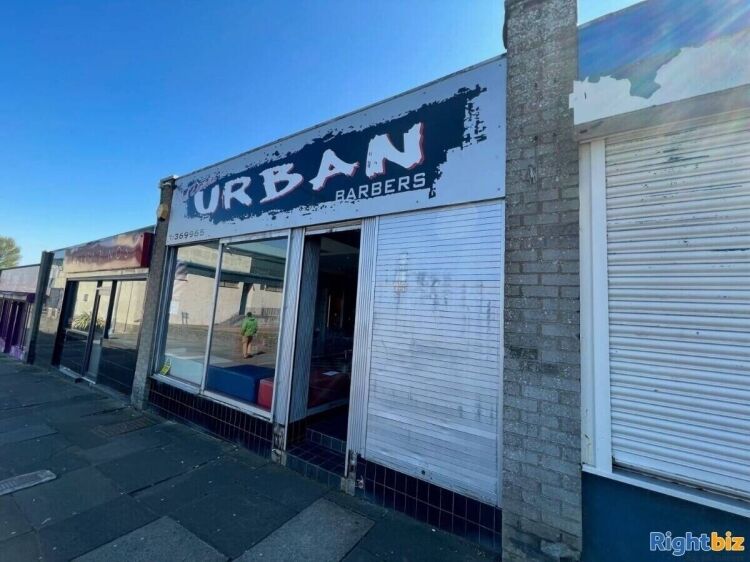 Prime Vacant Class 1 Unit in Busy Kirkcaldy Retail Parade, Ideal for Barber Shop Photo 2