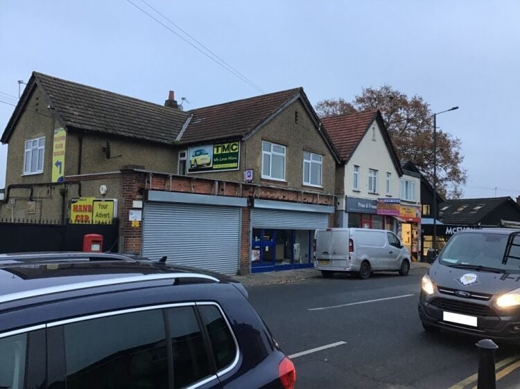Prime Multi-Use Property in Maidenhead Berkshire - Garage, Retail Space, and 9 Bed HMO Photo 2