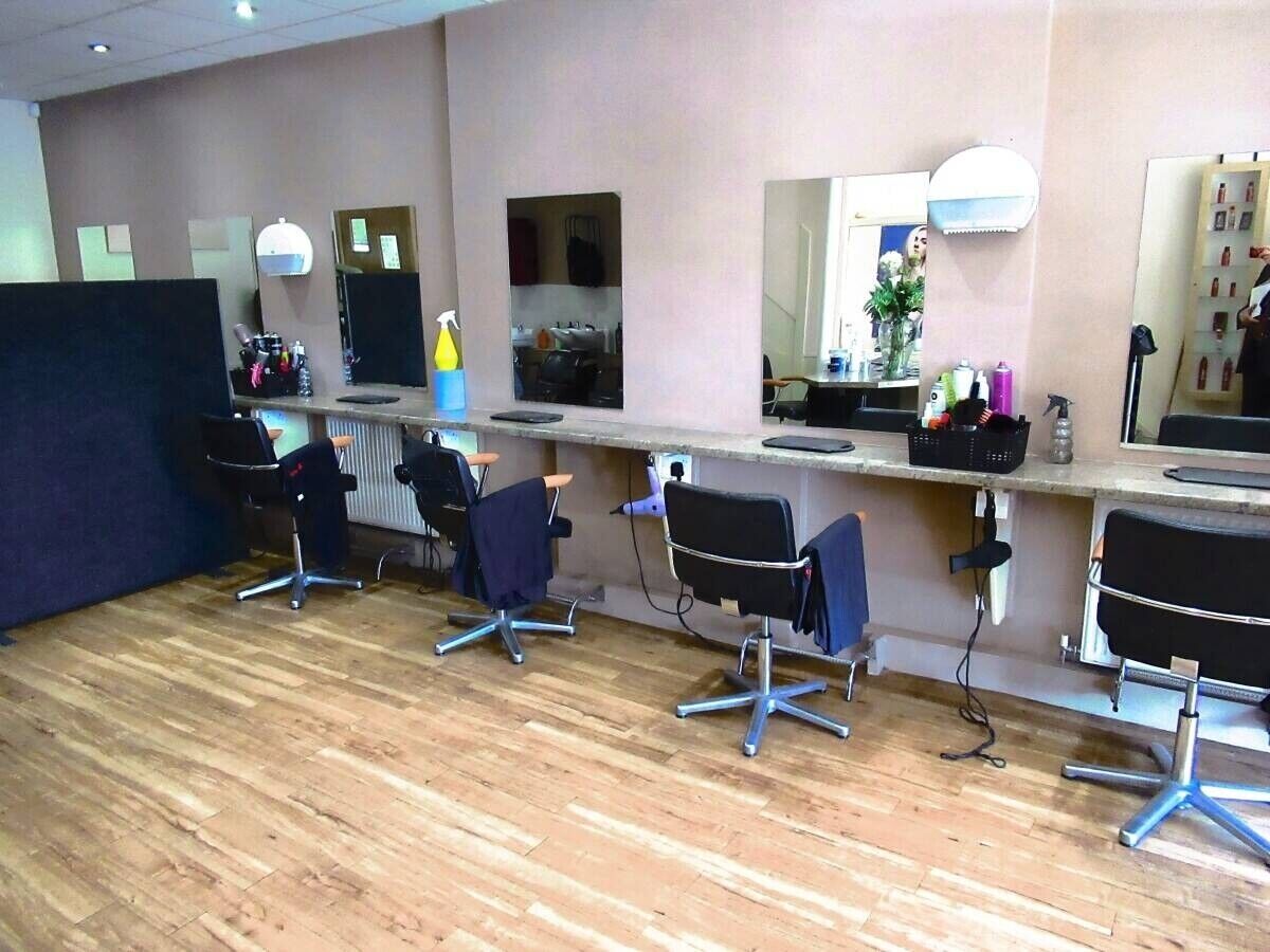 Fully Equipped Hair Salon with Accommodation in Nelson Town Centre for Sale Photo 2