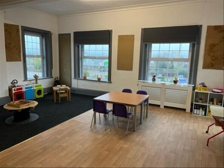 Prime Stoke on Trent Location - Spacious Former Children's Day Nursery for Sale! Photo 3
