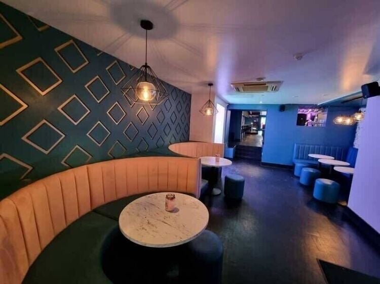 High-Yield, Refurbished Public House Investment Opportunity in Coatbridge Photo 3