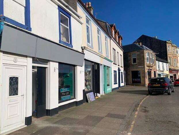 Prime Beachfront Freehold Shop in Millport, North Ayrshire Ready for Instant Trade Photo 3