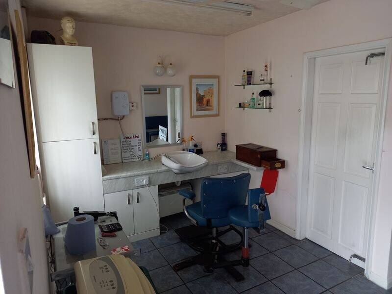 Versatile Retail or Office Unit in Prime Location, 4a Green Lane Acomb, York, Now Available Photo 3
