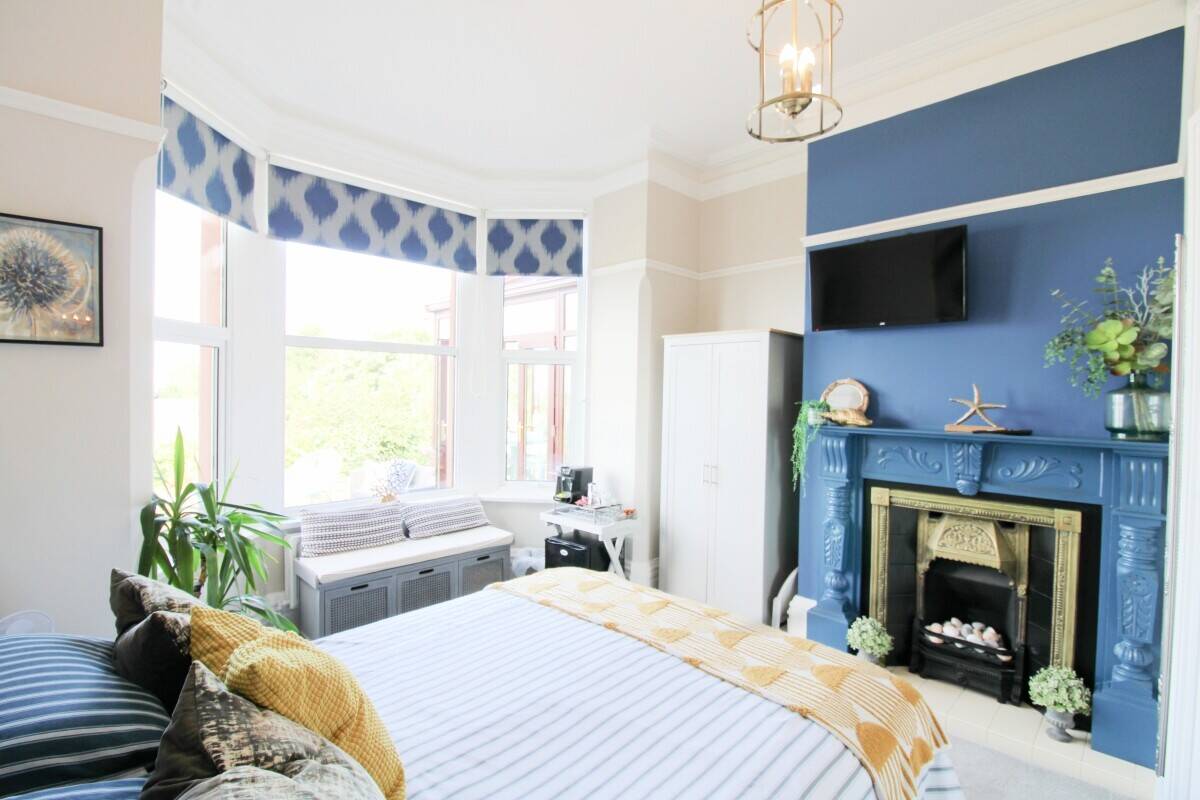 Turnkey Coastal Guest House for Sale, Prime Location in Whitehaven Cumbria Photo 3