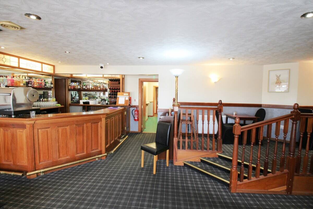Bar and Restaurant with 8 Letting Rooms Available in Fraserburgh Outskirts Photo 3