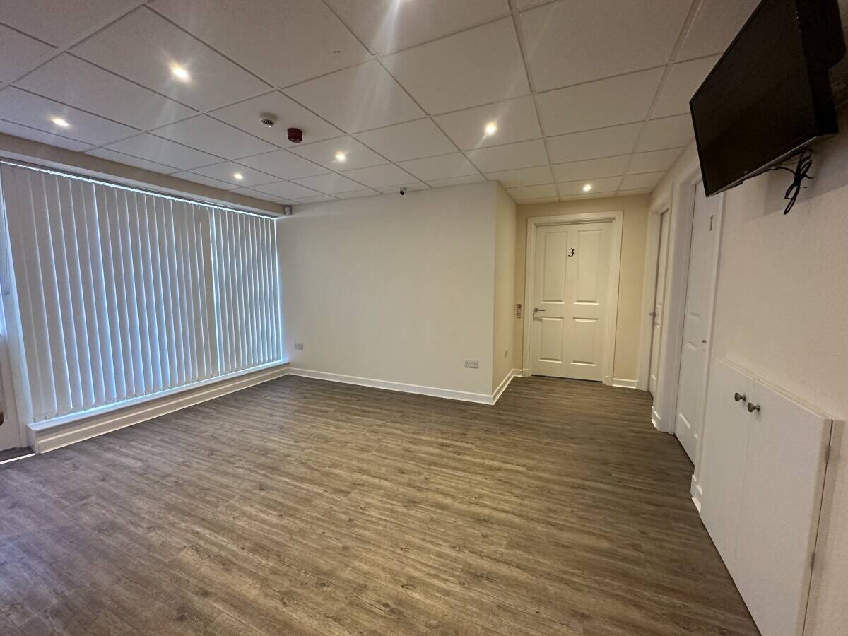 COMMERCIAL PROPERTY FOR SALE OR TO LET IN WHALEY BRIDGE, HIGH PEAK Photo 3