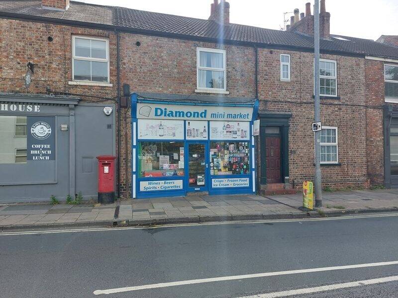 Prime Retail Investment Property For Sale, Near University in Historic York Photo 3