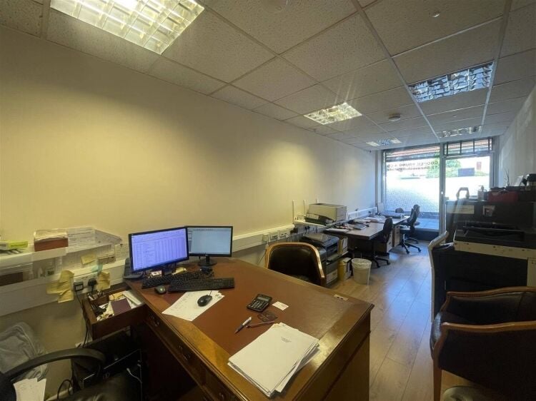 Prime Retail Freehold for Sale on Sheaveshill Avenue, London, NW9 Photo 3