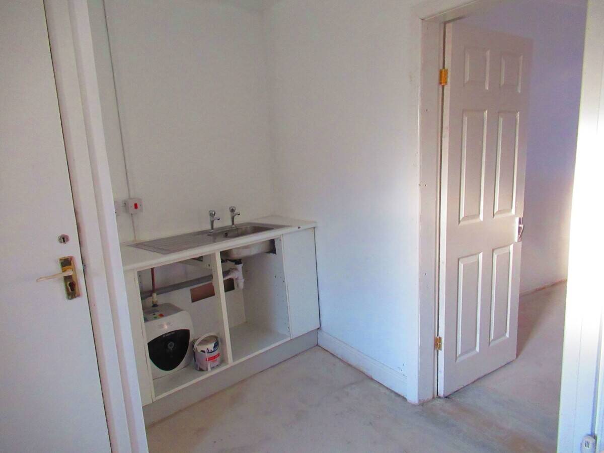 Main Road Ground Floor Shop To Let in Great Harwood Photo 3