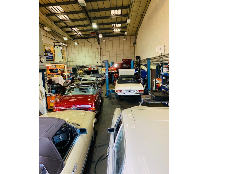 Well established Mercedes Benz specialist garage for sale Photo 3