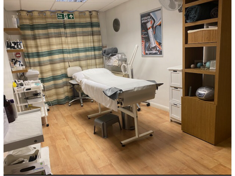 Prime Location Beauty Salon in Oxford with Loyal Client Base for Sale Photo 3