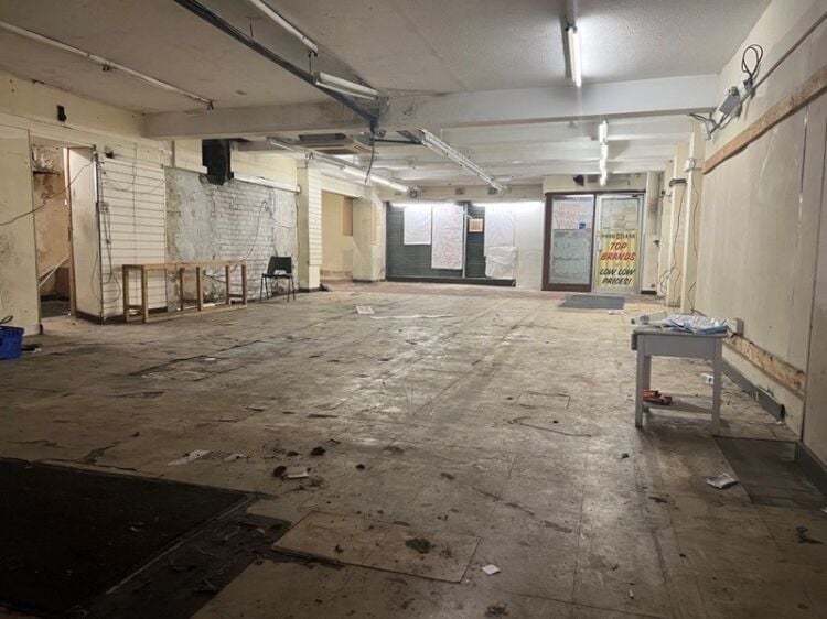 Freehold Investment Property in Crook County Durham Up for Sale, Renovation Needed Photo 3