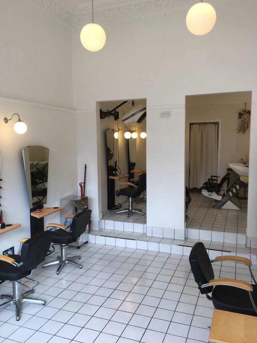 Versatile Commercial Space Available on Bustling Leith Walk, Edinburgh Photo 3