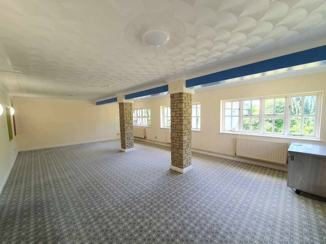 Prime Commercial Property in Tavistock Devon with Diverse Potential in Idyllic Setting Photo 3