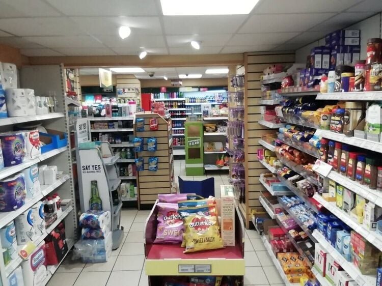 Prime Retail Investment Opportunity in Leading Yorkshire City, Potential for Residential Conversion Photo 3