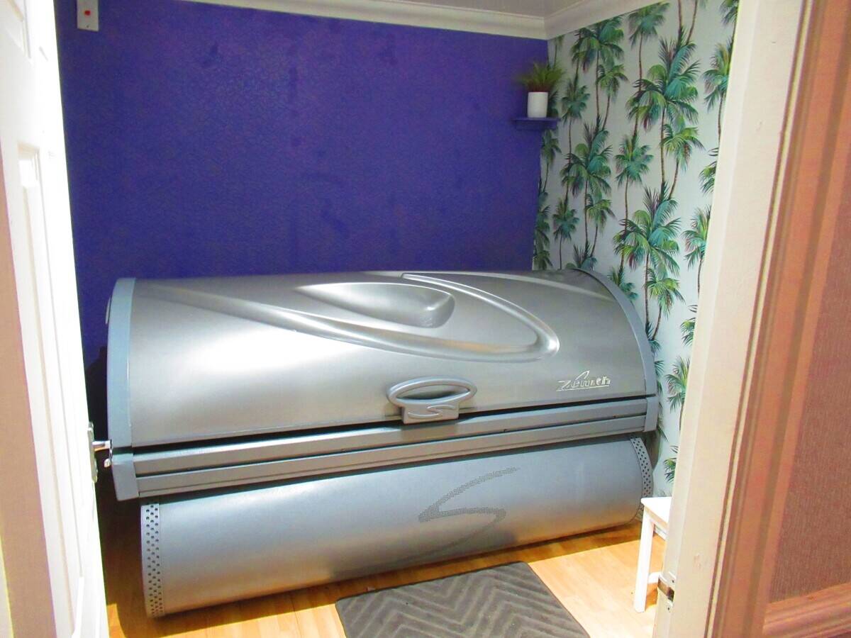 Clayton-Le-Moors Main Road Investment Property, Ideal Location with Free Parking Photo 3