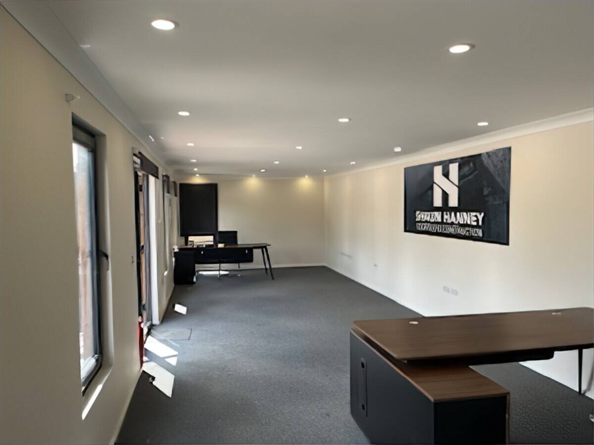 Rent this New, Air-Conditioned Office Block with 30+ Vehicle Parking in Secure Yard in Colchester Es Photo 3