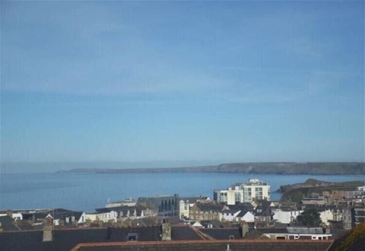 Five-Flat Block in Newquay, Cornwall Offers Rental Income and Sea Views Photo 3